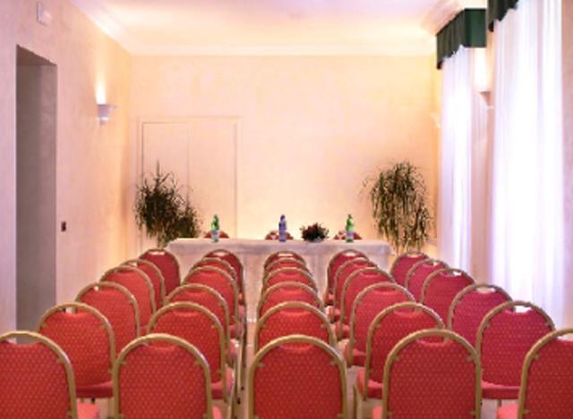 Hotel Universo Fiuggi Buitenkant foto