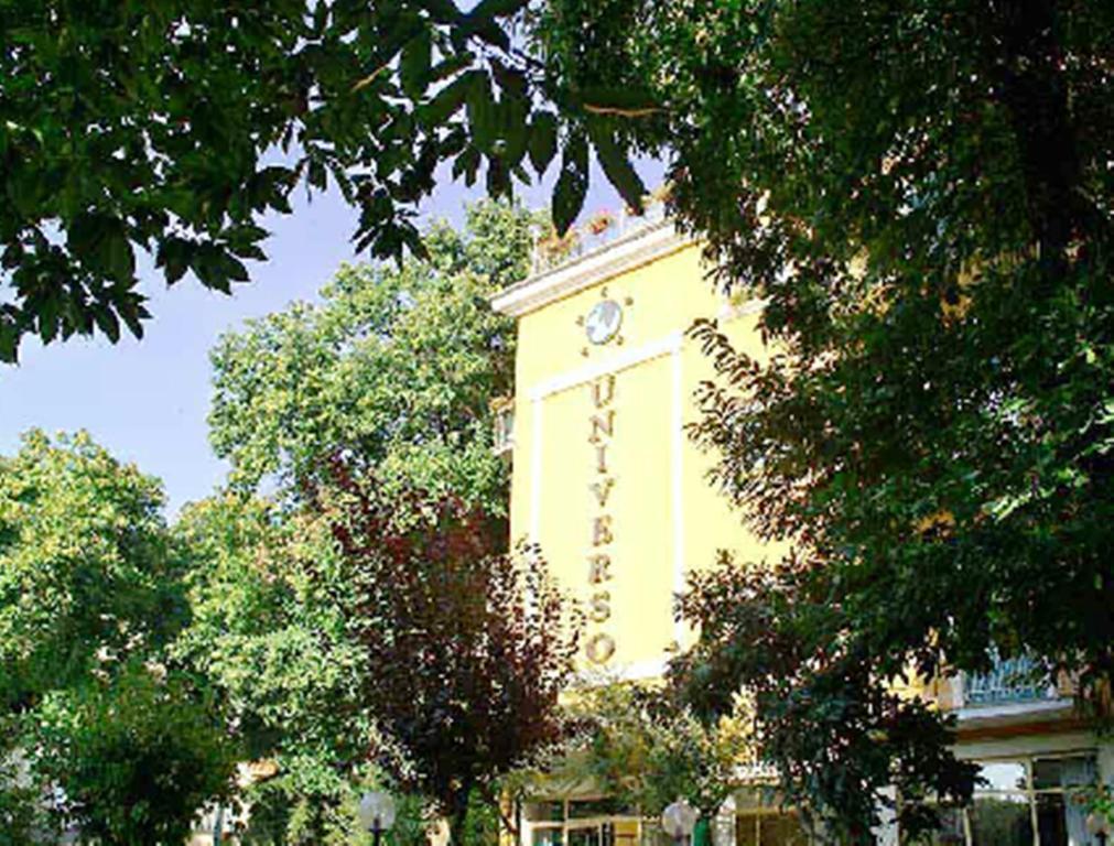 Hotel Universo Fiuggi Buitenkant foto